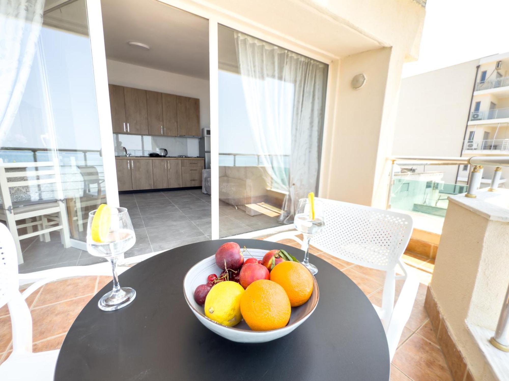Lungomare Beachfront Appartamento Durrës