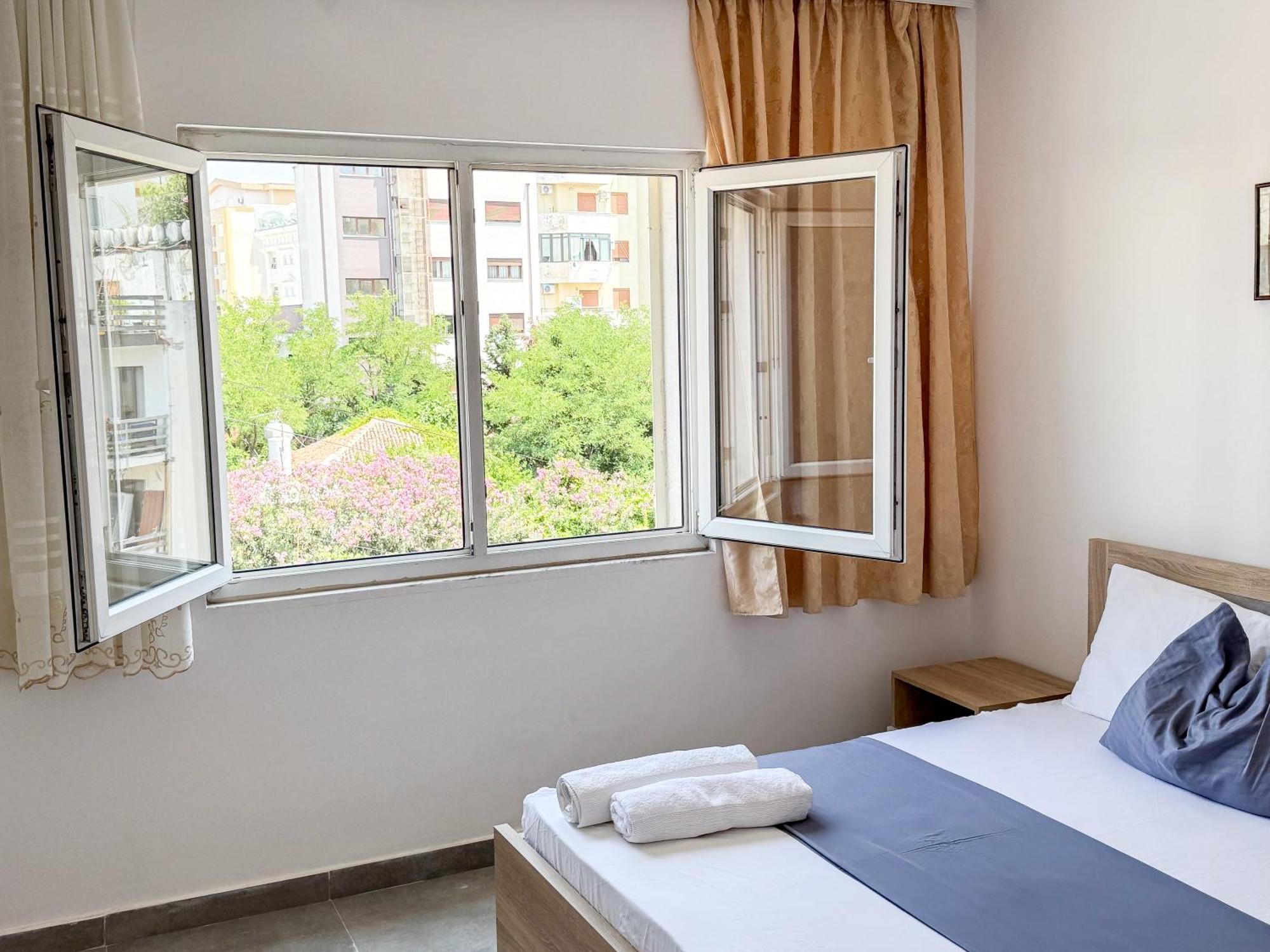 Lungomare Beachfront Appartamento *