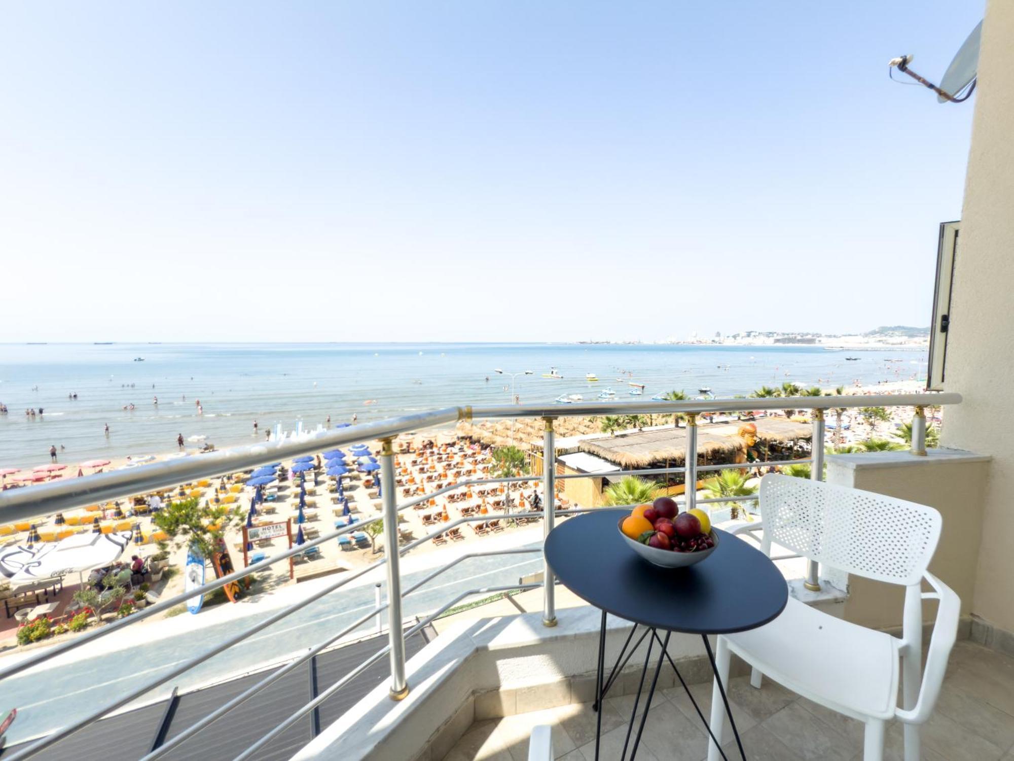 Lungomare Beachfront Appartamento